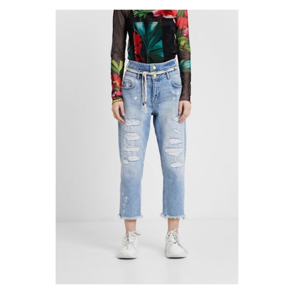 DESIGUAL Boyfriend Jeans Blue Cropped Distressed High Rise Belted